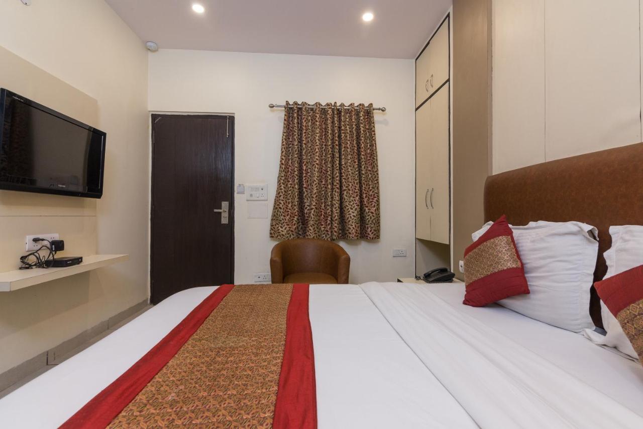 Rupam Hotel Delhi  Luaran gambar